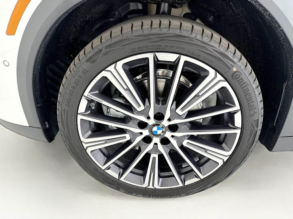 Used 2026 Alpine White BMW xDrive28i image 30