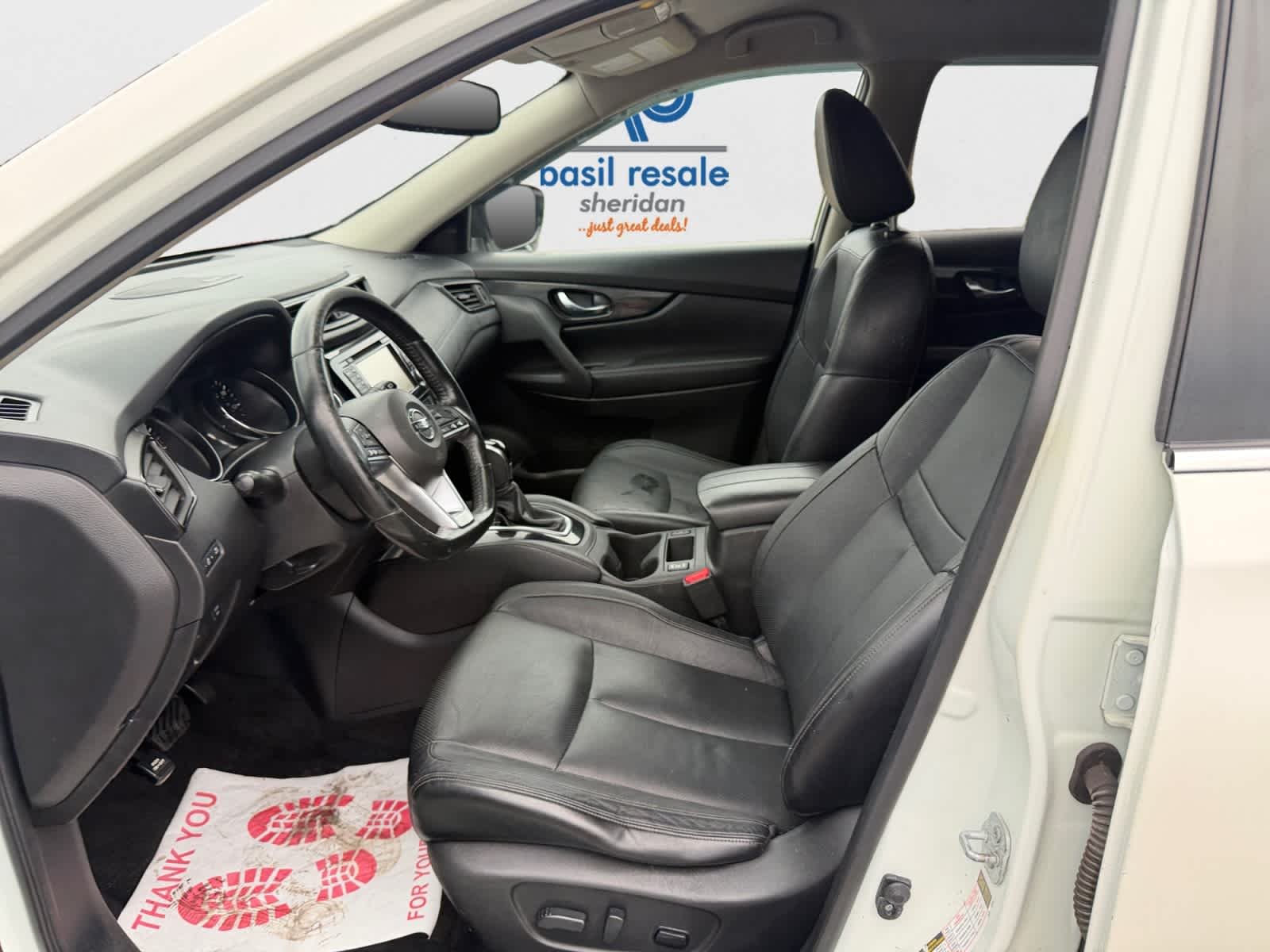 Used 2017 Pearl White Nissan SL image 13