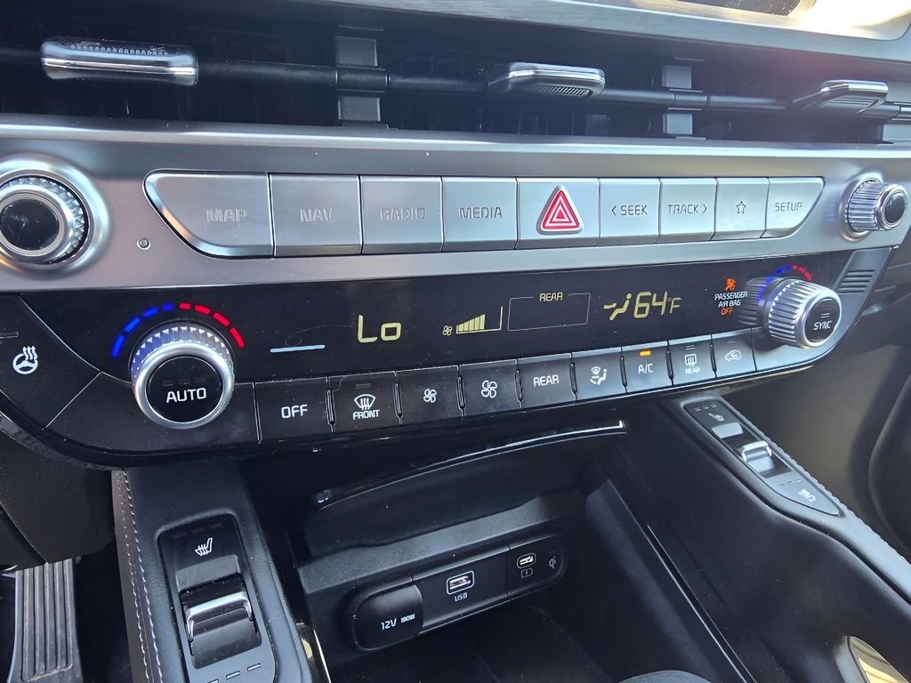 Used 2024 Gravity Gray Kia EX X-Line image 16