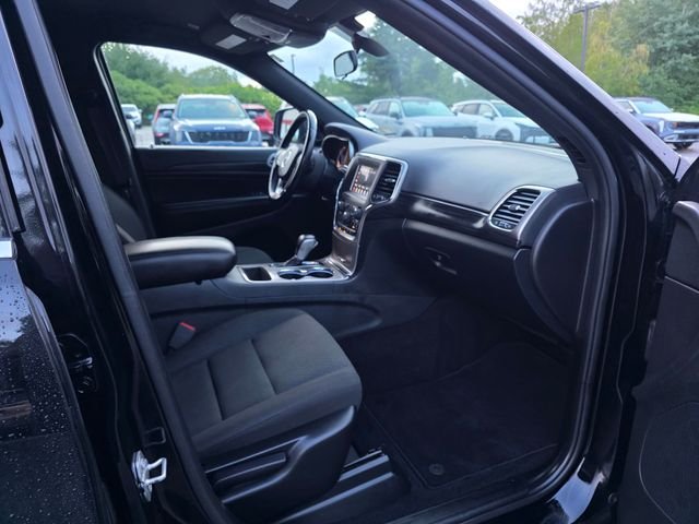 Used 2021 Diamond Black Jeep Laredo E image 11