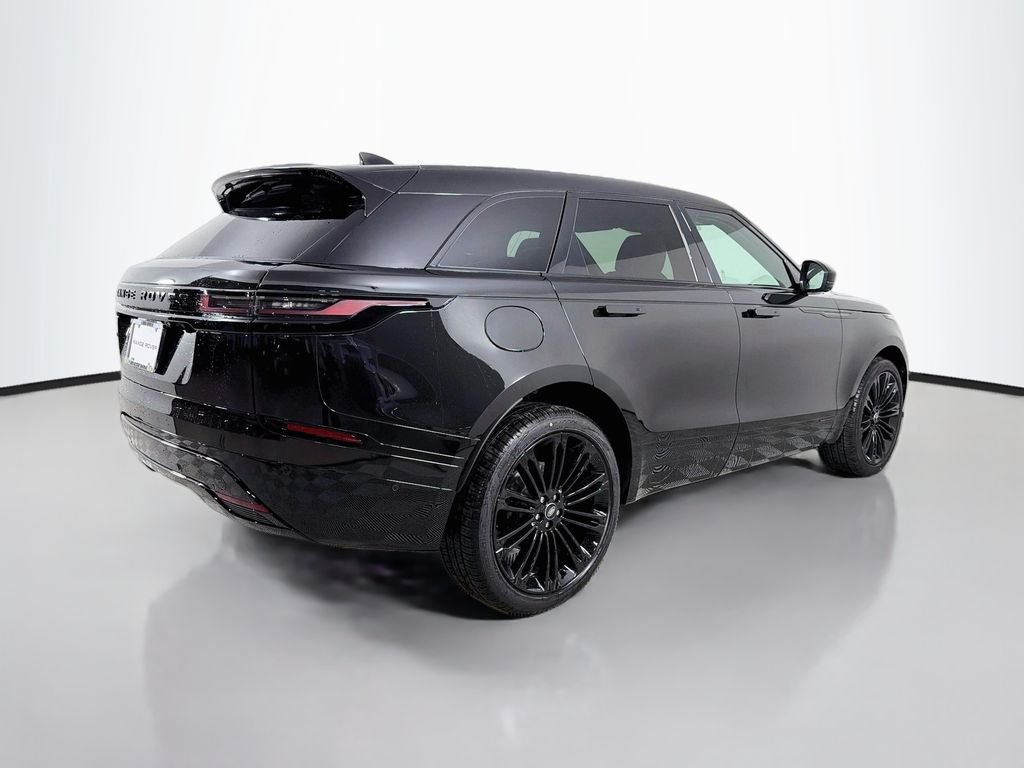 New 2026 Santorini Black Land Rover Belgravia Edition image 5