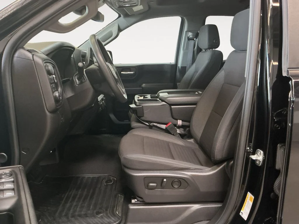 Used 2025 Black Chevrolet Custom image 10