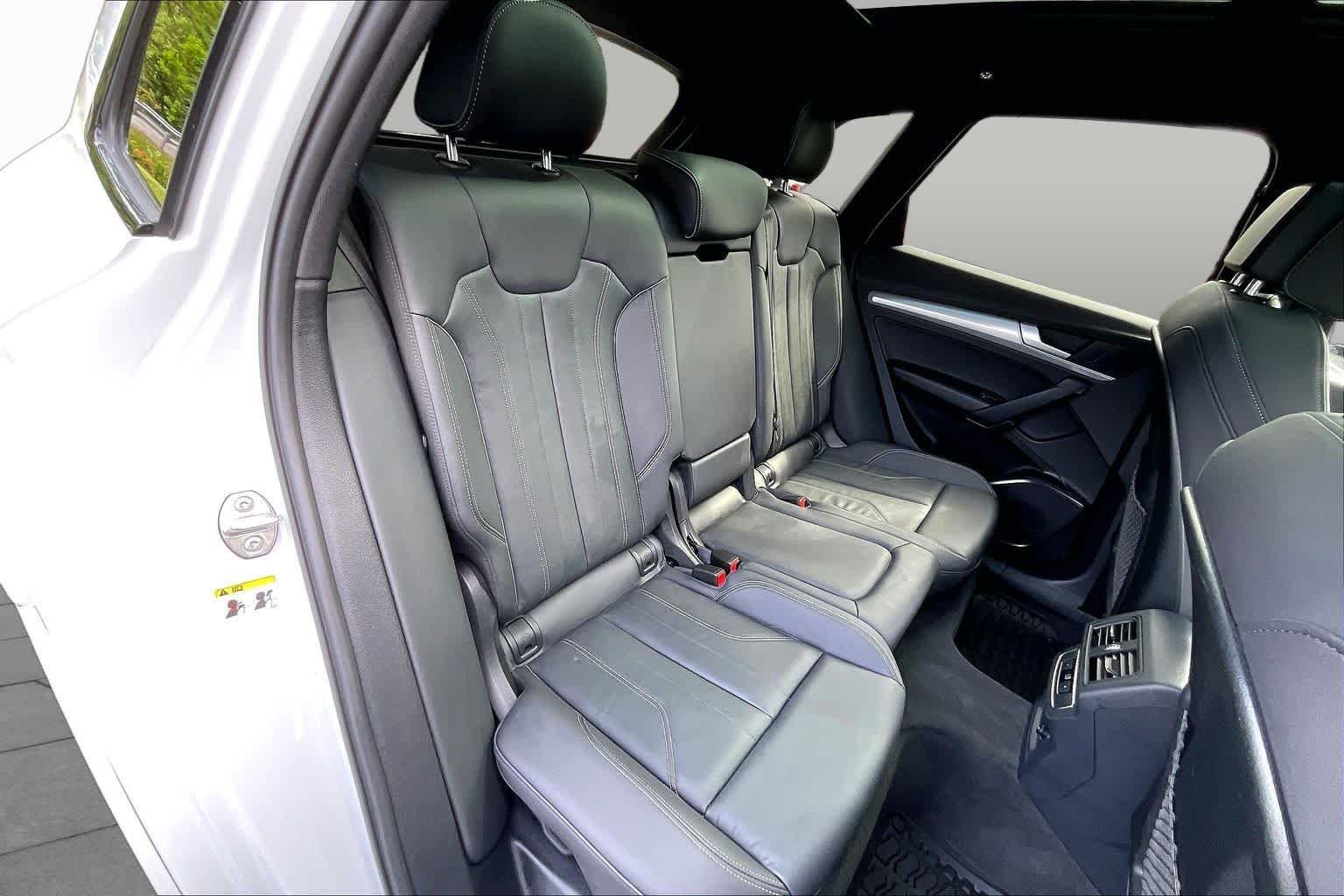 Used 2025 Glacier White Metallic Audi S line Premium image 19