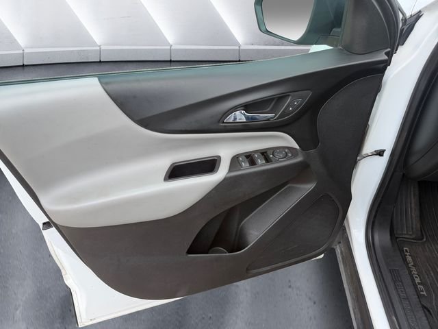 Used 2020 White Chevrolet LS image 12
