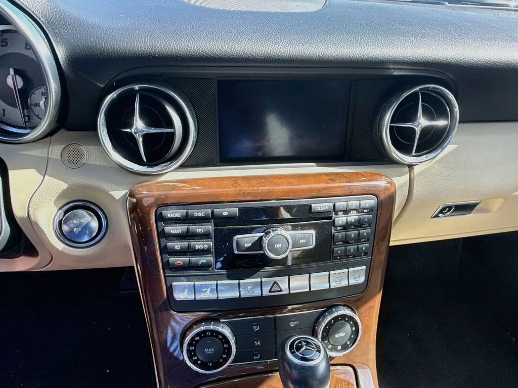 Used 2014  Mercedes-Benz SLK 250 image 13