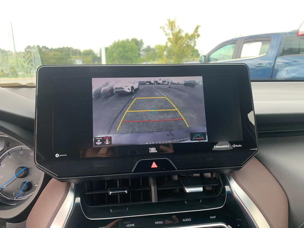 Used 2021 Black Toyota XLE image 22