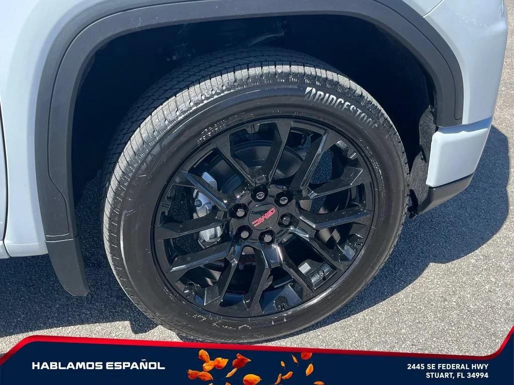 New 2026 Glacier White Tricoat GMC Denali image 21