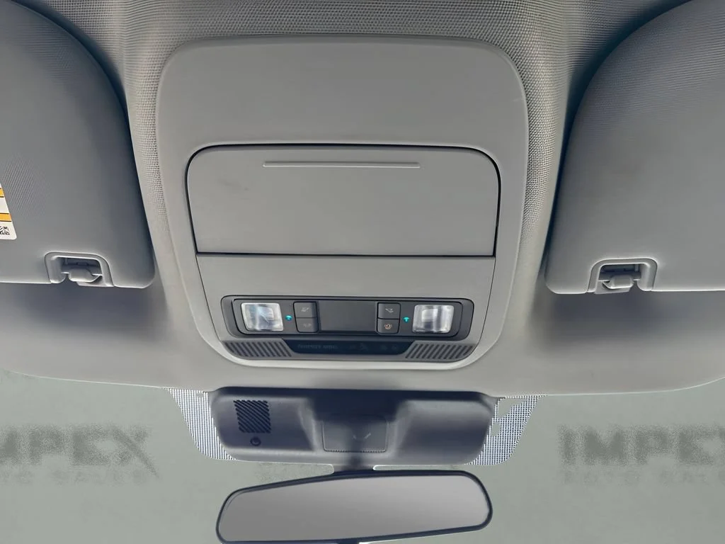 Used 2025 White Ford XL image 21