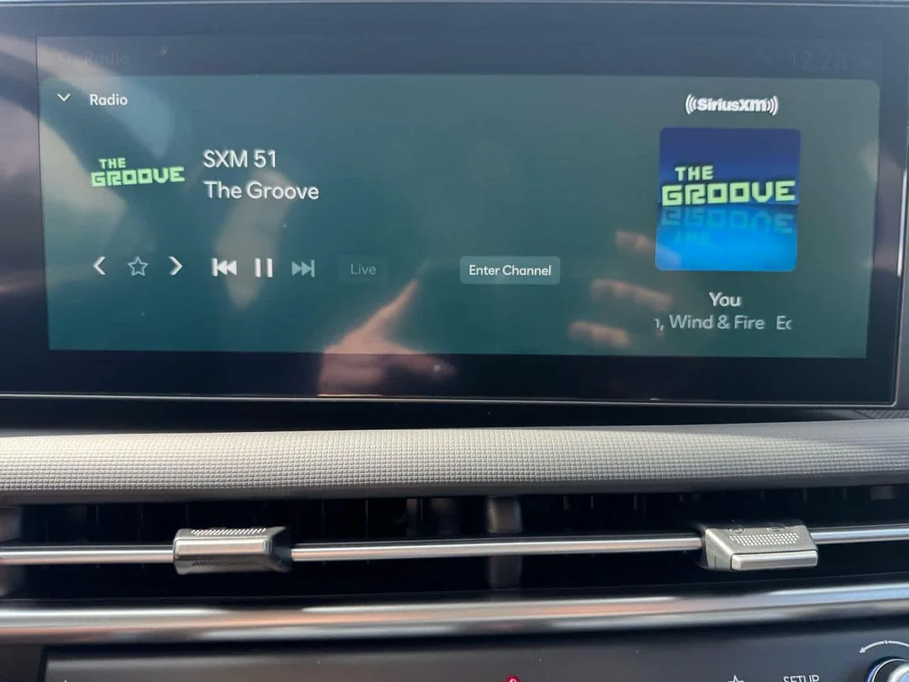 New 2026 White Hyundai SE AWD image 11