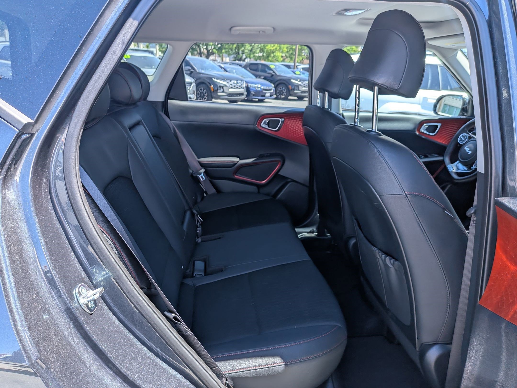 Used 2025 Gravity Gray Kia GT-Line image 29