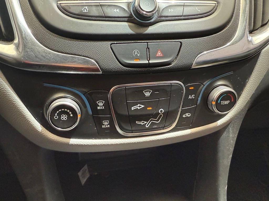 Used 2022 Summit White Chevrolet LS image 23