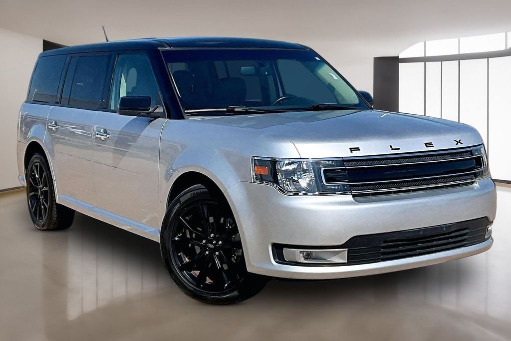 Used 2019 Silver Ford SEL image 11