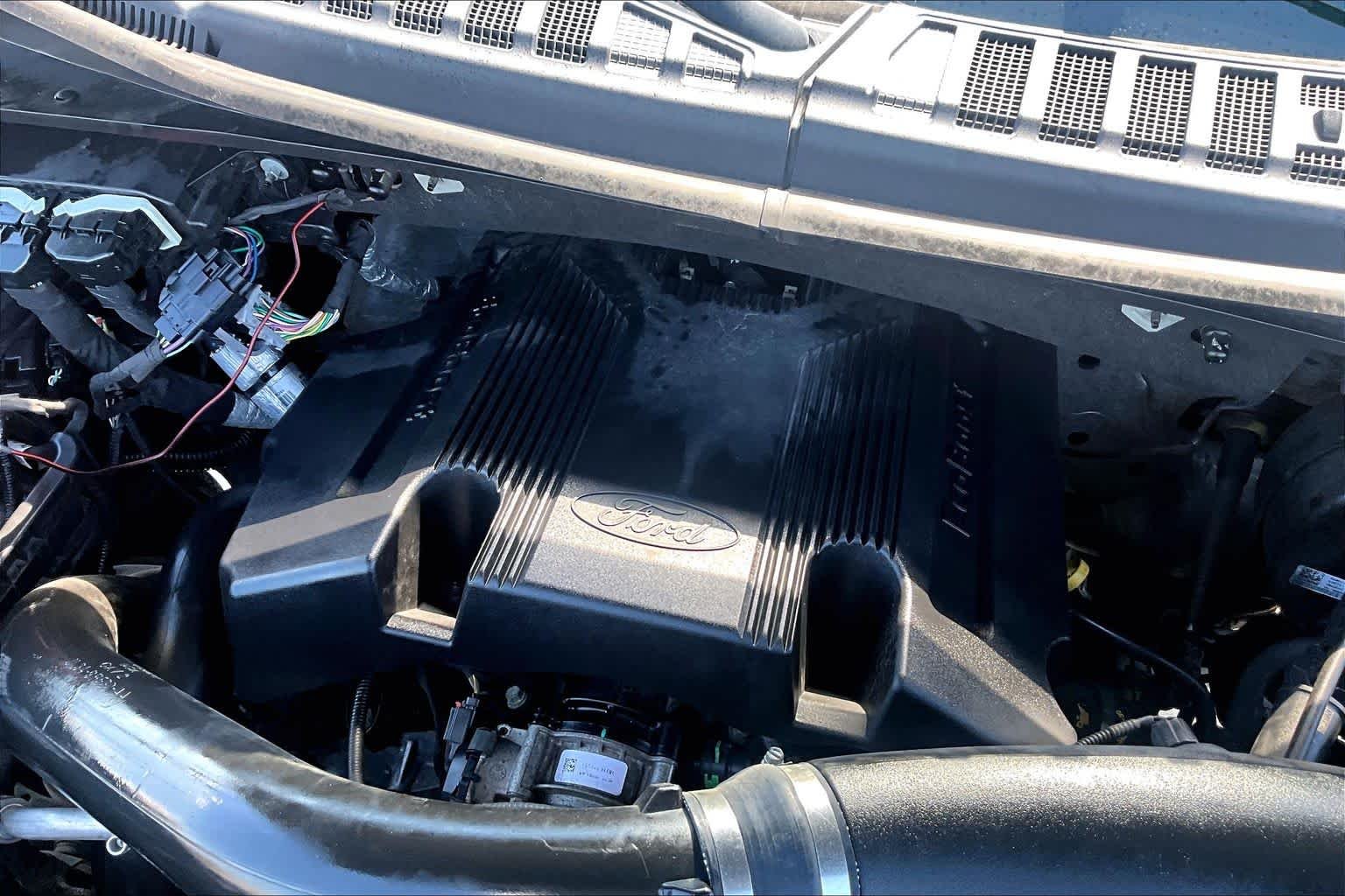Used 2019 Magma Red Ford LARIAT image 33