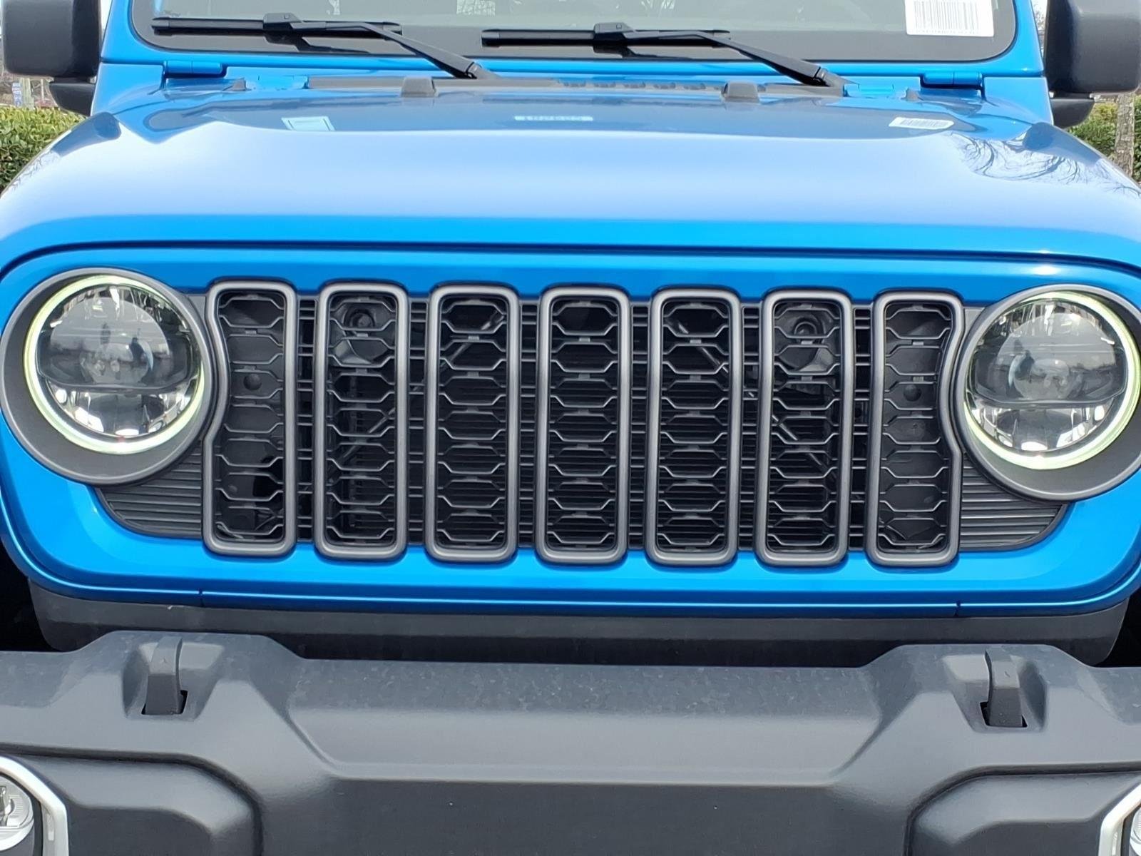 New 2026 Hydro Blue Pearl-Coat Exterior Paint Jeep Sport S image 13