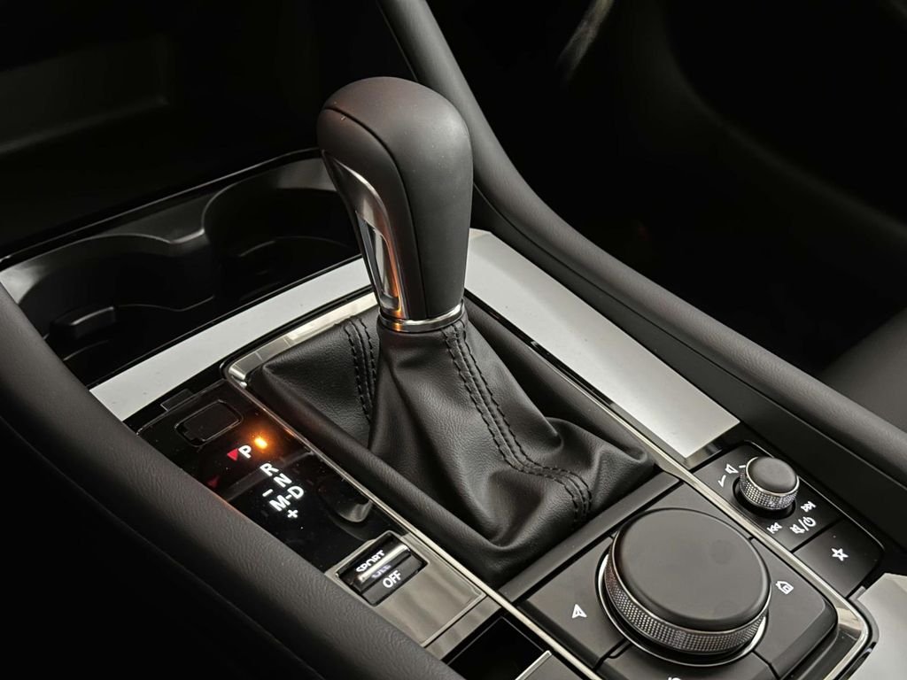 2025 Mazda Mazda3 Preferred - Photo 7