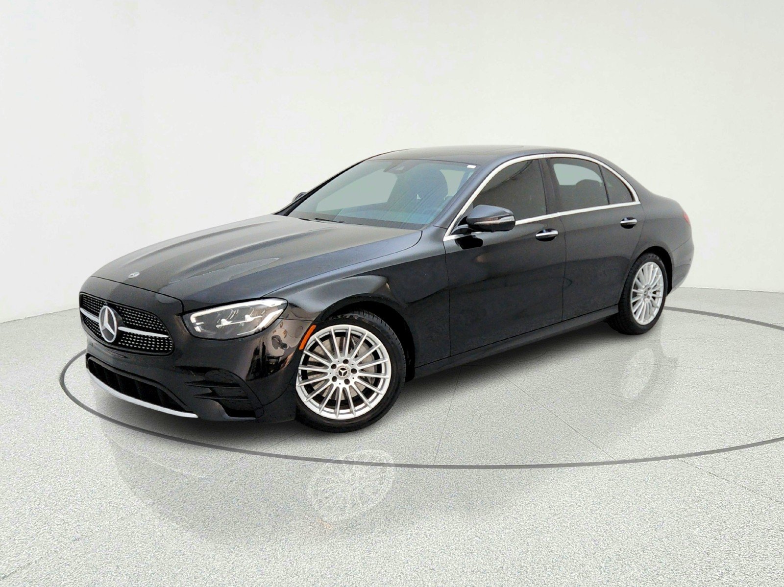 2021 Mercedes-Benz E-Class E350's photo