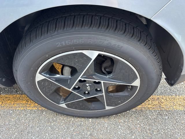 Used 2024 Steel Gray Kia EX image 11