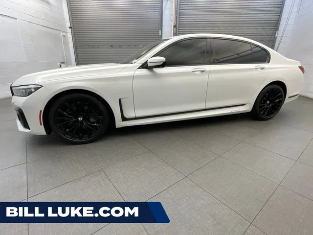 2021 BMW 7 Series 740i