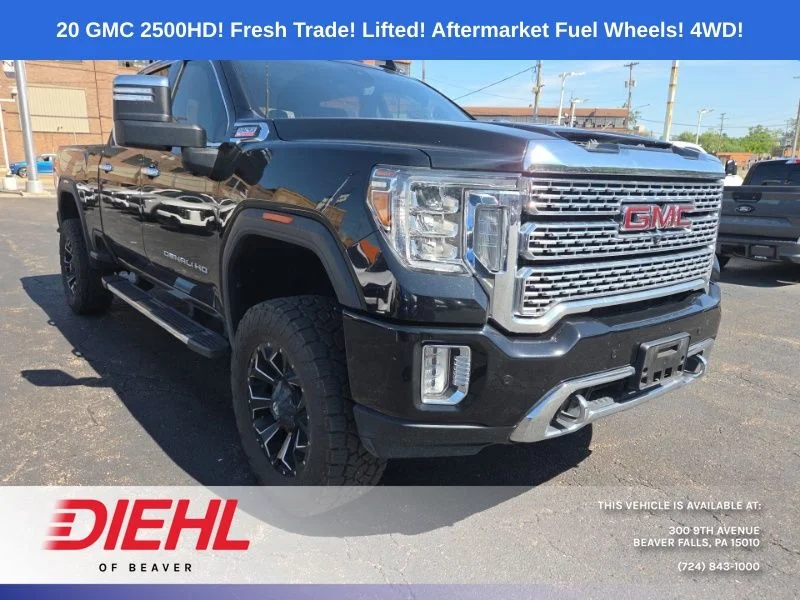 2020 GMC Sierra 4WD Crew Cab Standard Box Denali's photo