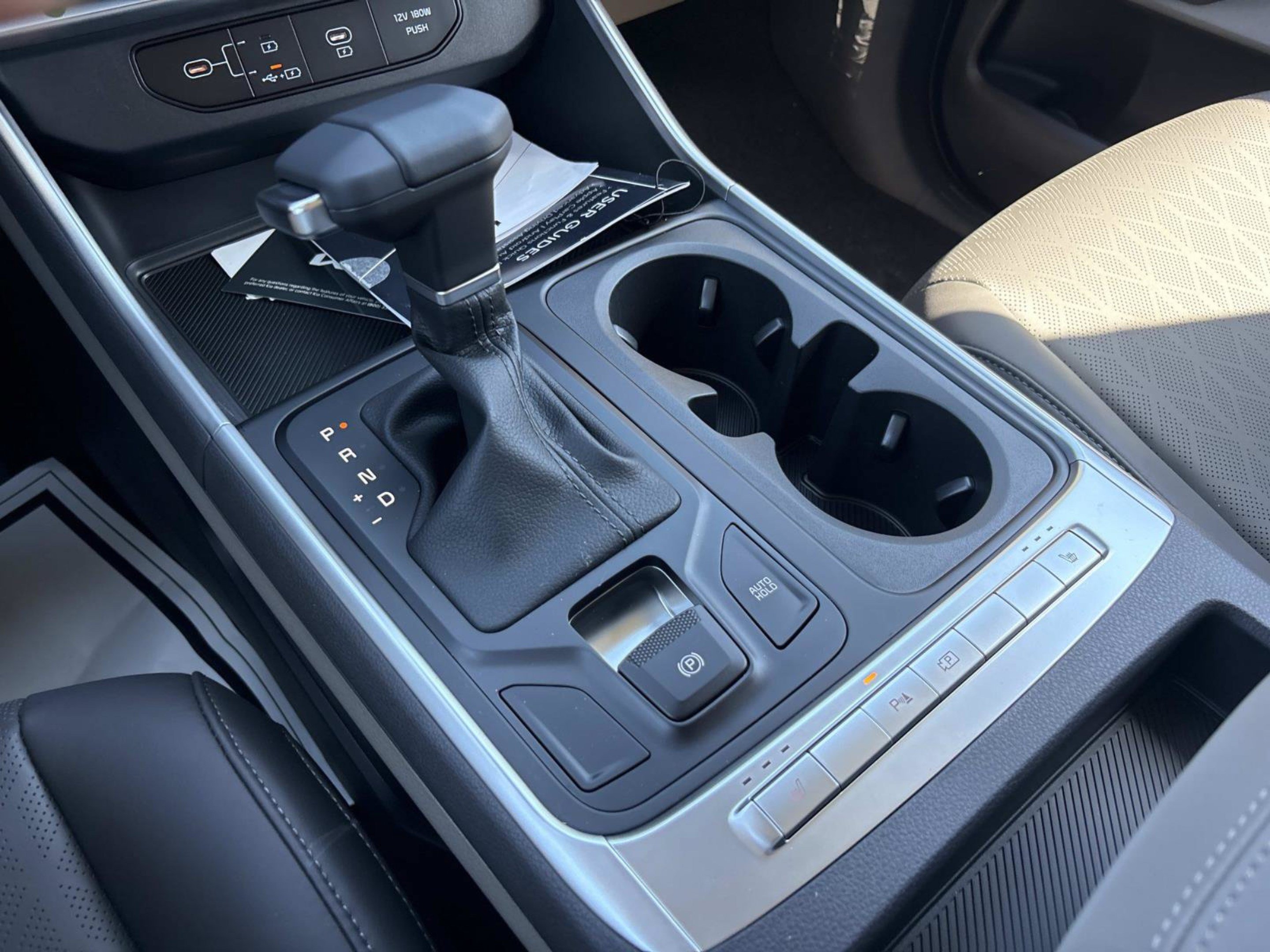 New 2027 Ceramic Silver Kia LXS image 27