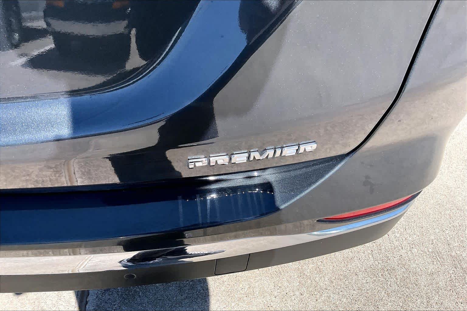 Used 2020 Nightfall Gray Metallic Chevrolet Premier image 10
