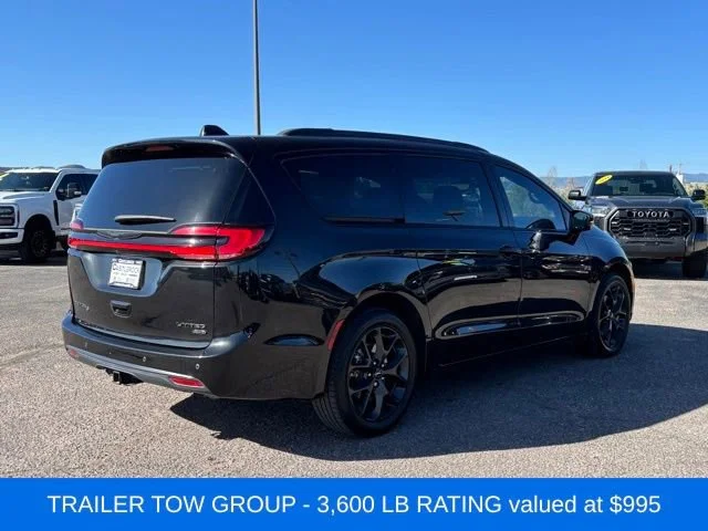 Used 2021 Black Chrysler Limited AWD image 6