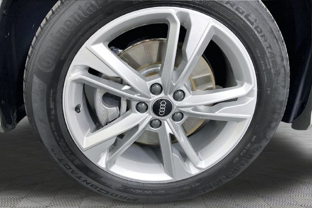Used 2022 Gray Audi Premium Plus image 31