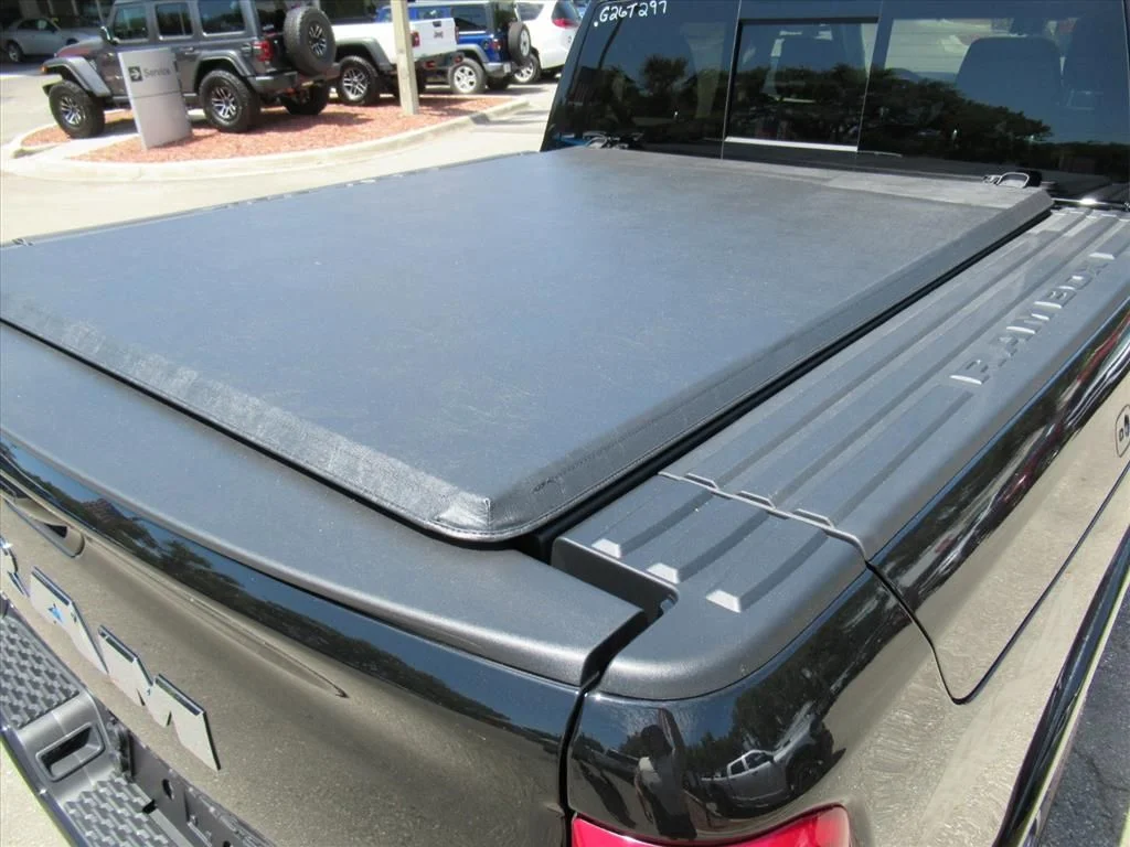 New 2026 Diamond Black Crystal Pearl-Coat Exterior Paint RAM Tungsten image 31