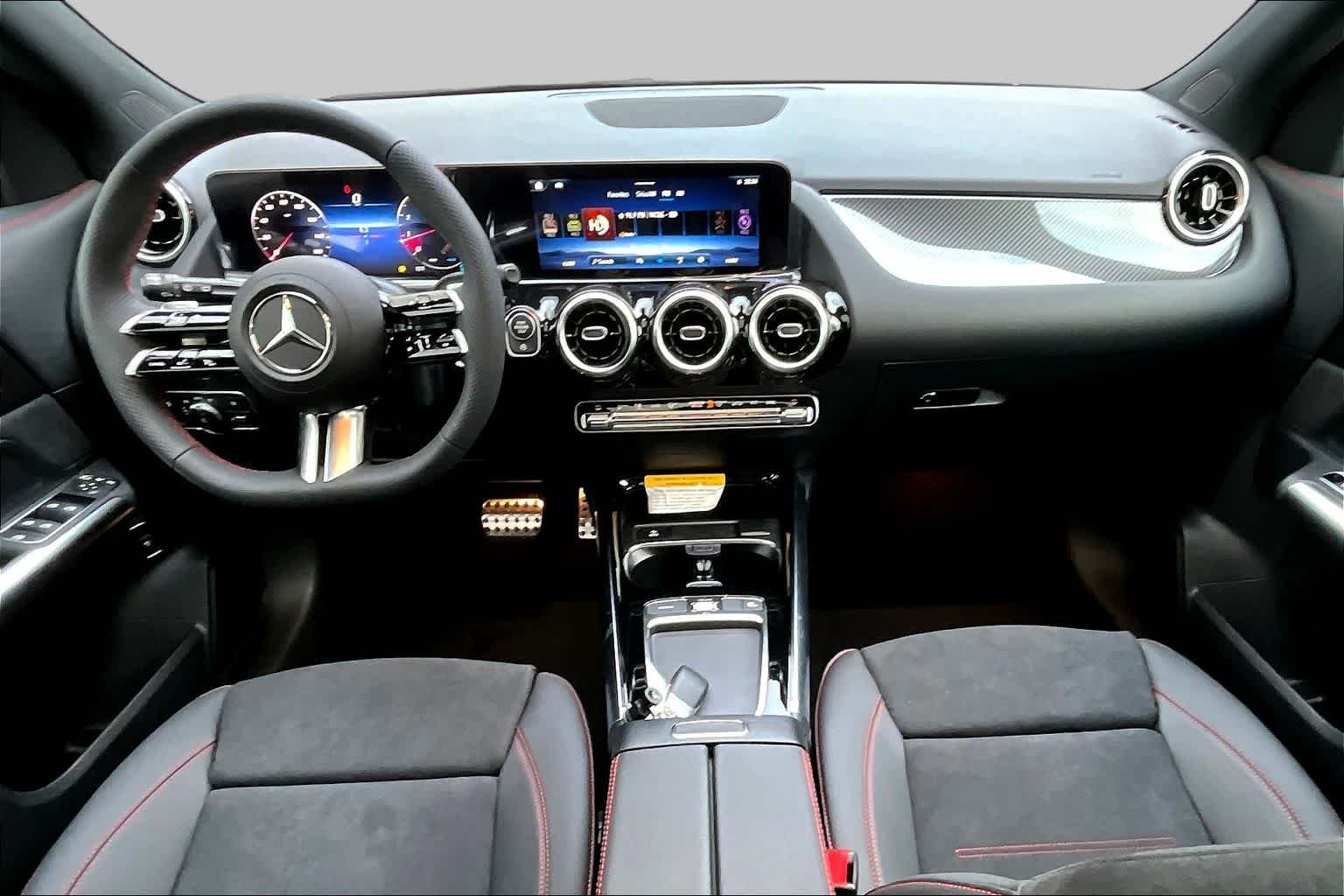 Used 2026 Night Black Mercedes-Benz GLA 250 image 16