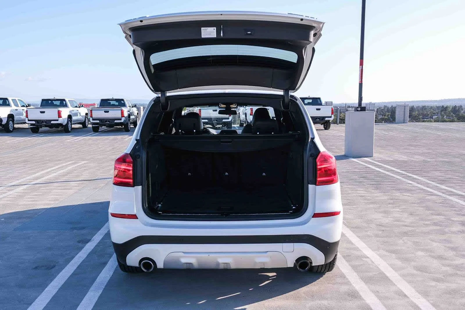 Used 2019 Alpine White BMW sDrive30i image 25