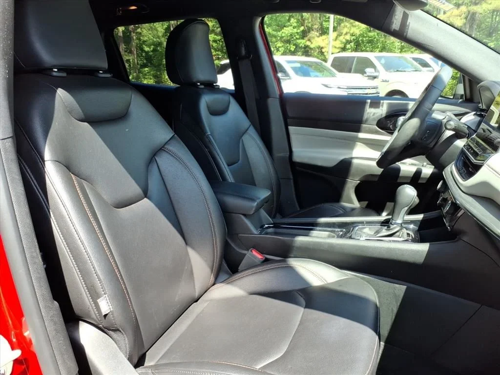 Used 2024 Red Jeep Limited image 27