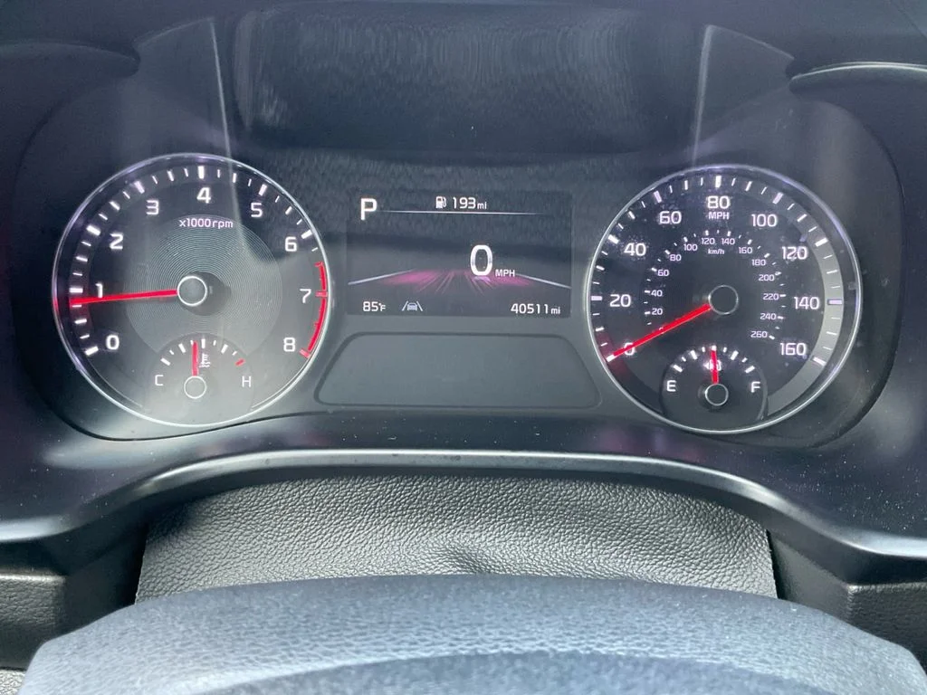 Used 2023 Gray Kia LXS image 18
