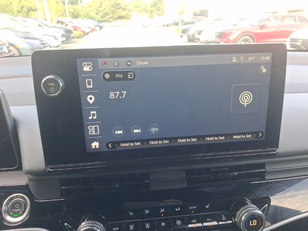 Used 2024  Honda Touring image 27
