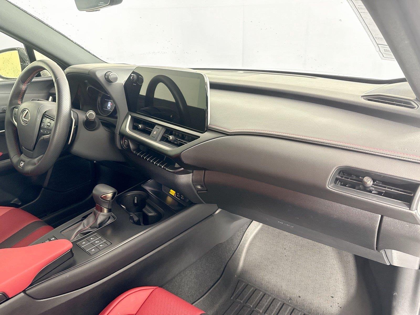 Used 2024 Iridium w/ Obsidian Roof Lexus UX 250h F SPORT Handling image 46