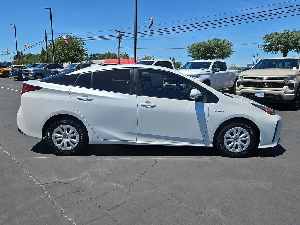 Used 2021 Pearl Toyota L image 7
