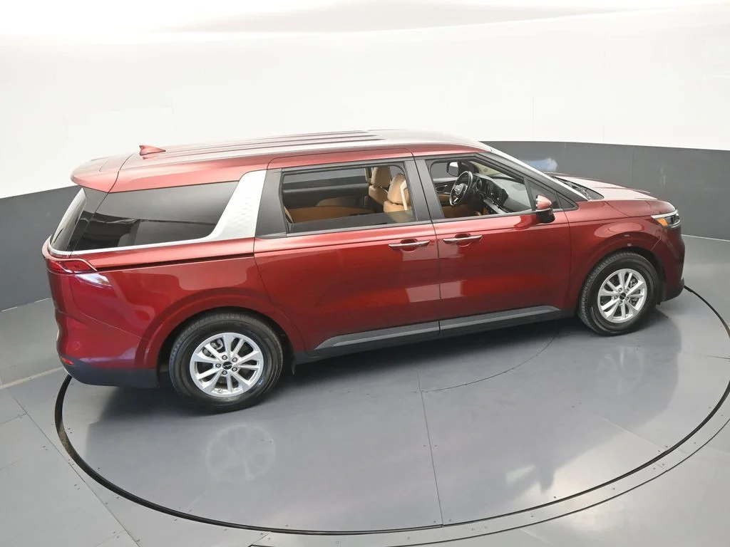Used 2024 Flare Red Kia LX image 47