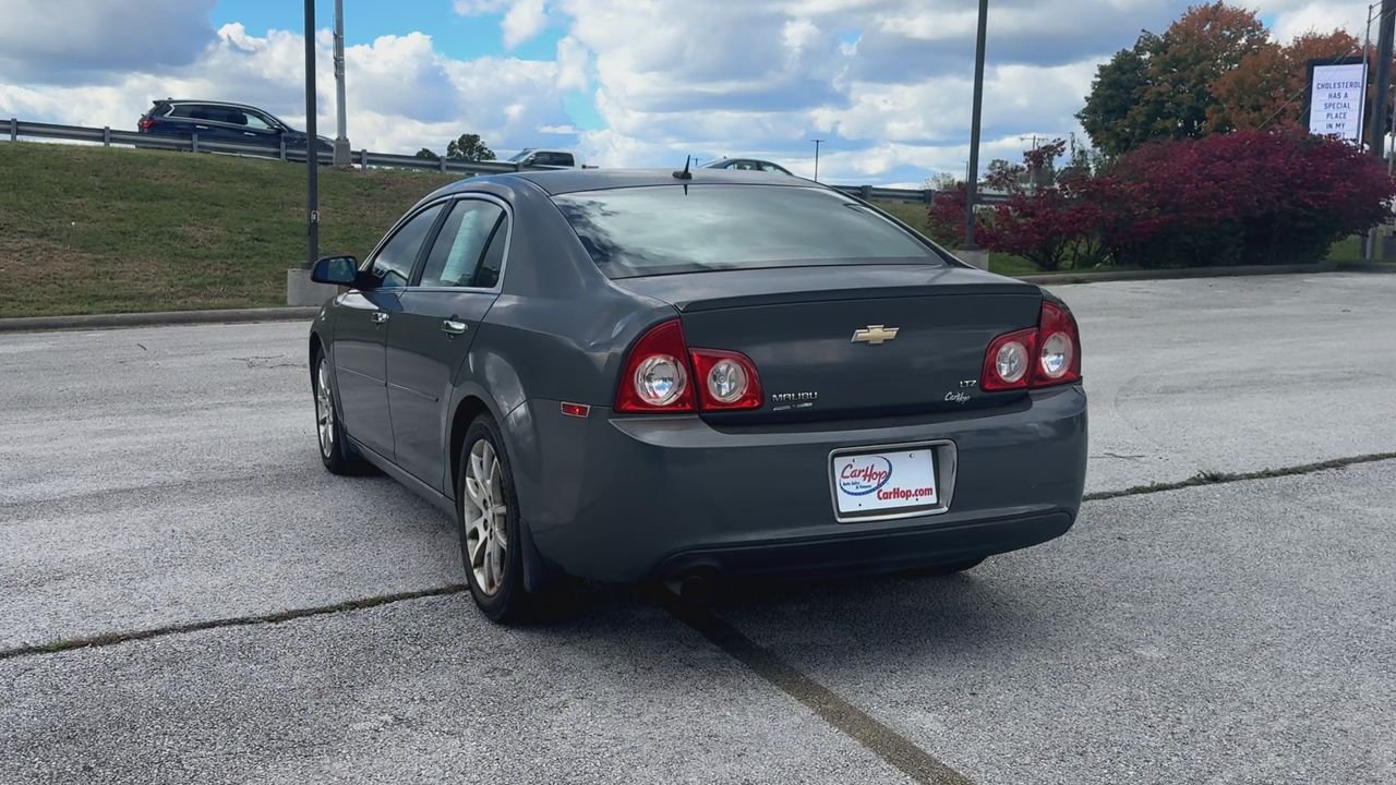 2009 Chevrolet Malibu LTZ photo 2