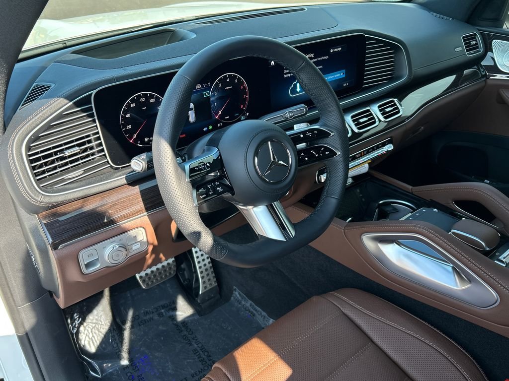 New 2026 Polar White Mercedes-Benz GLS 450 image 16