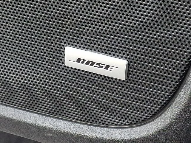 Used 2020 Black GMC SLT image 26
