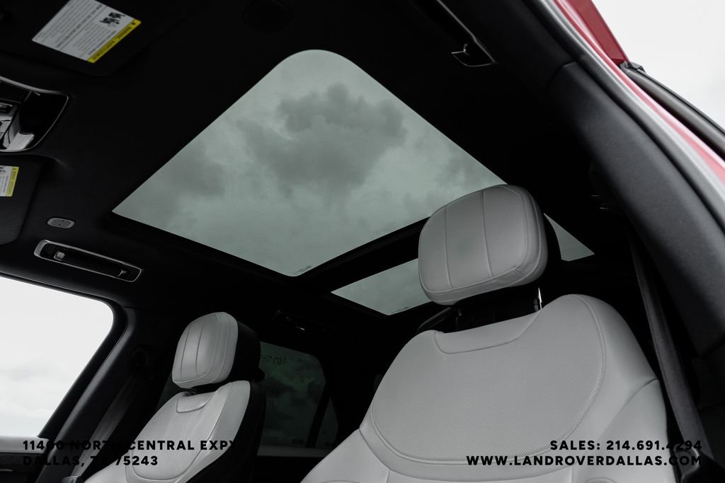 Used 2023 Firenze Red Metallic Land Rover SE Dynamic image 28