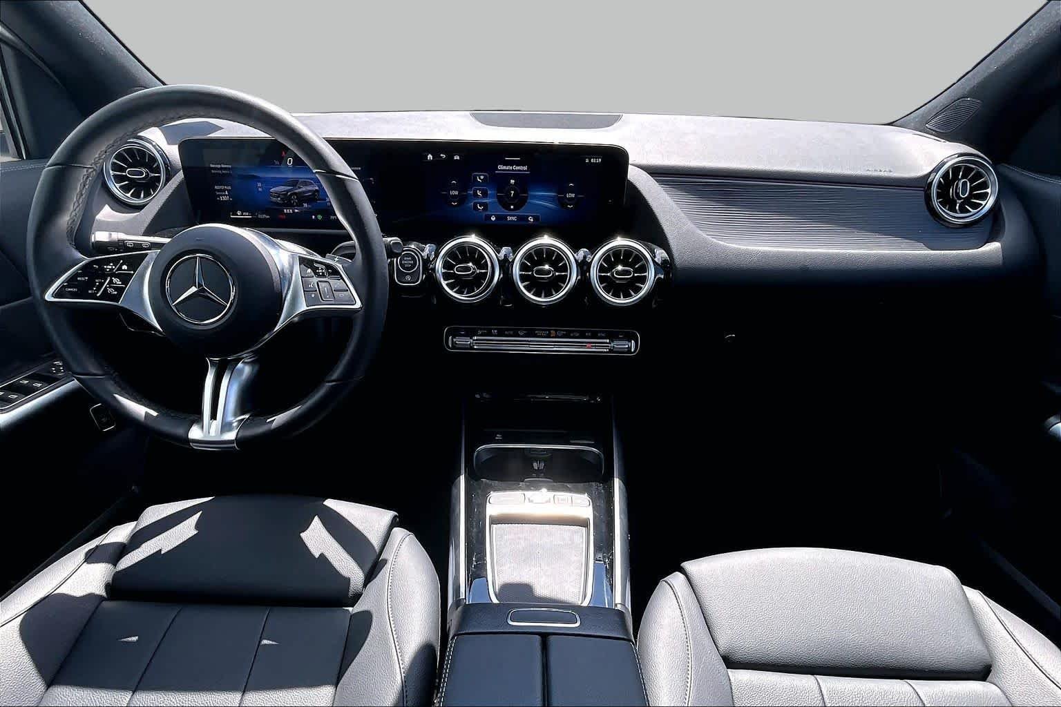 Used 2026 Polar White Mercedes-Benz GLA 250 image 15
