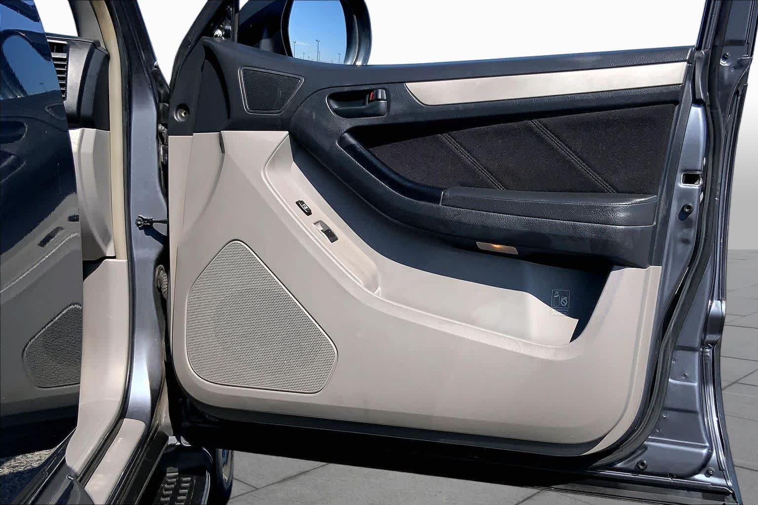 Used 2008 Galactic Gray Mica Toyota SR5 image 21