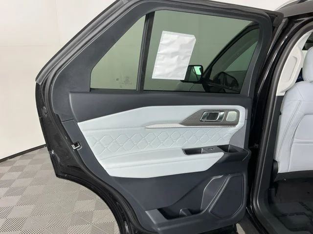 New 2026 Agate Black Metallic Ford Platinum image 29