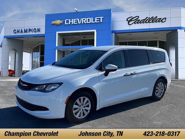 2020 Chrysler Voyager L
