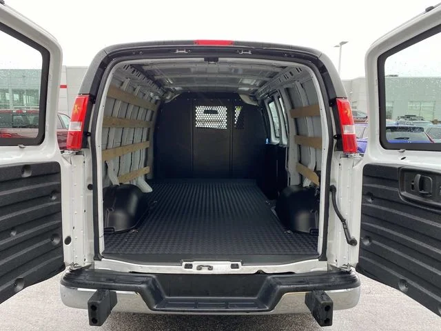 Used 2025 White Chevrolet Work Van image 8