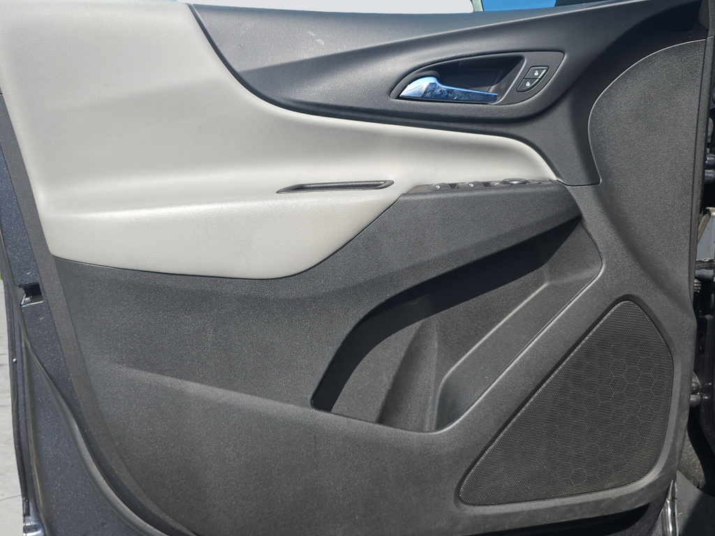 Used 2022 Gray Chevrolet LT image 18