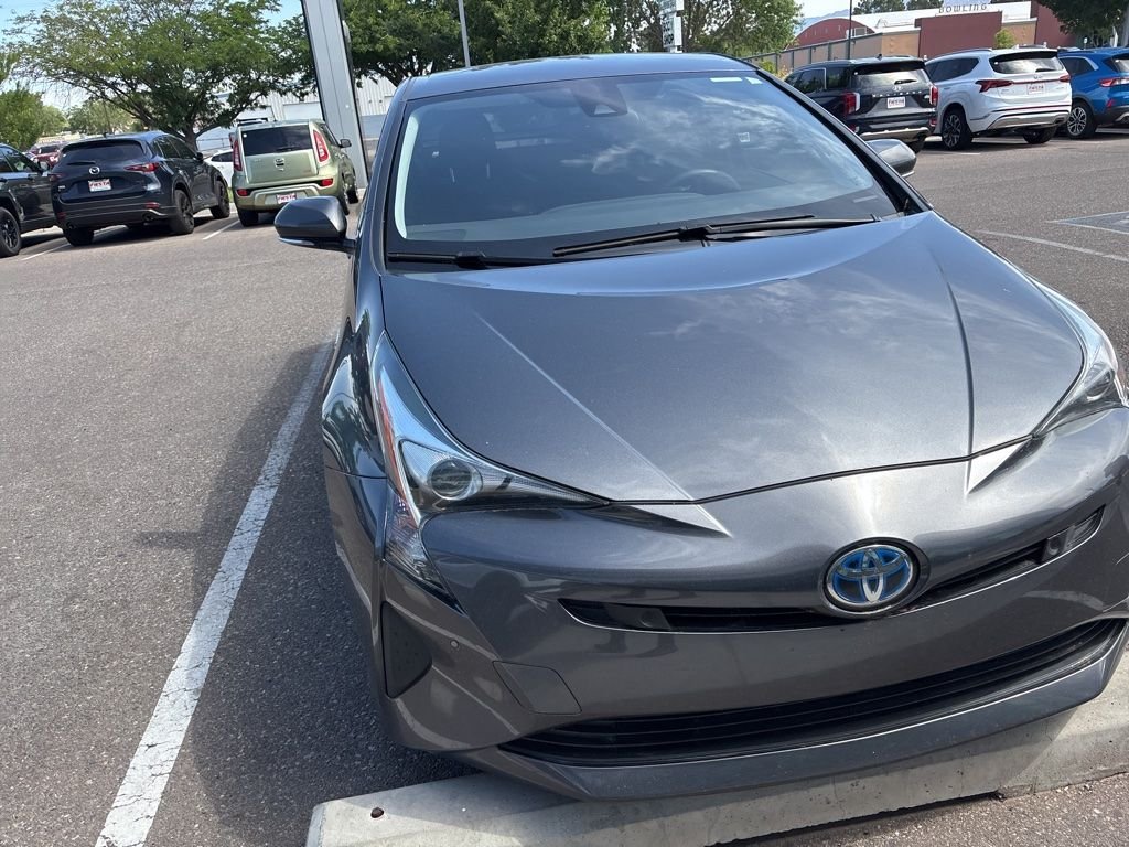 Used 2018 Gray Toyota Two image 7