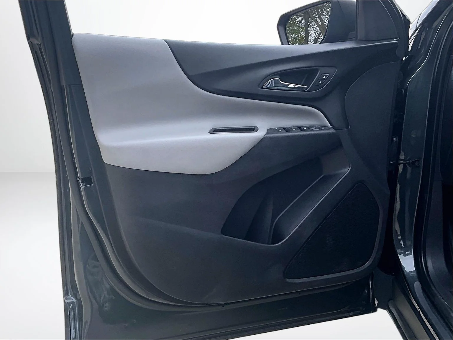 Used 2020 Gray Chevrolet LS image 22