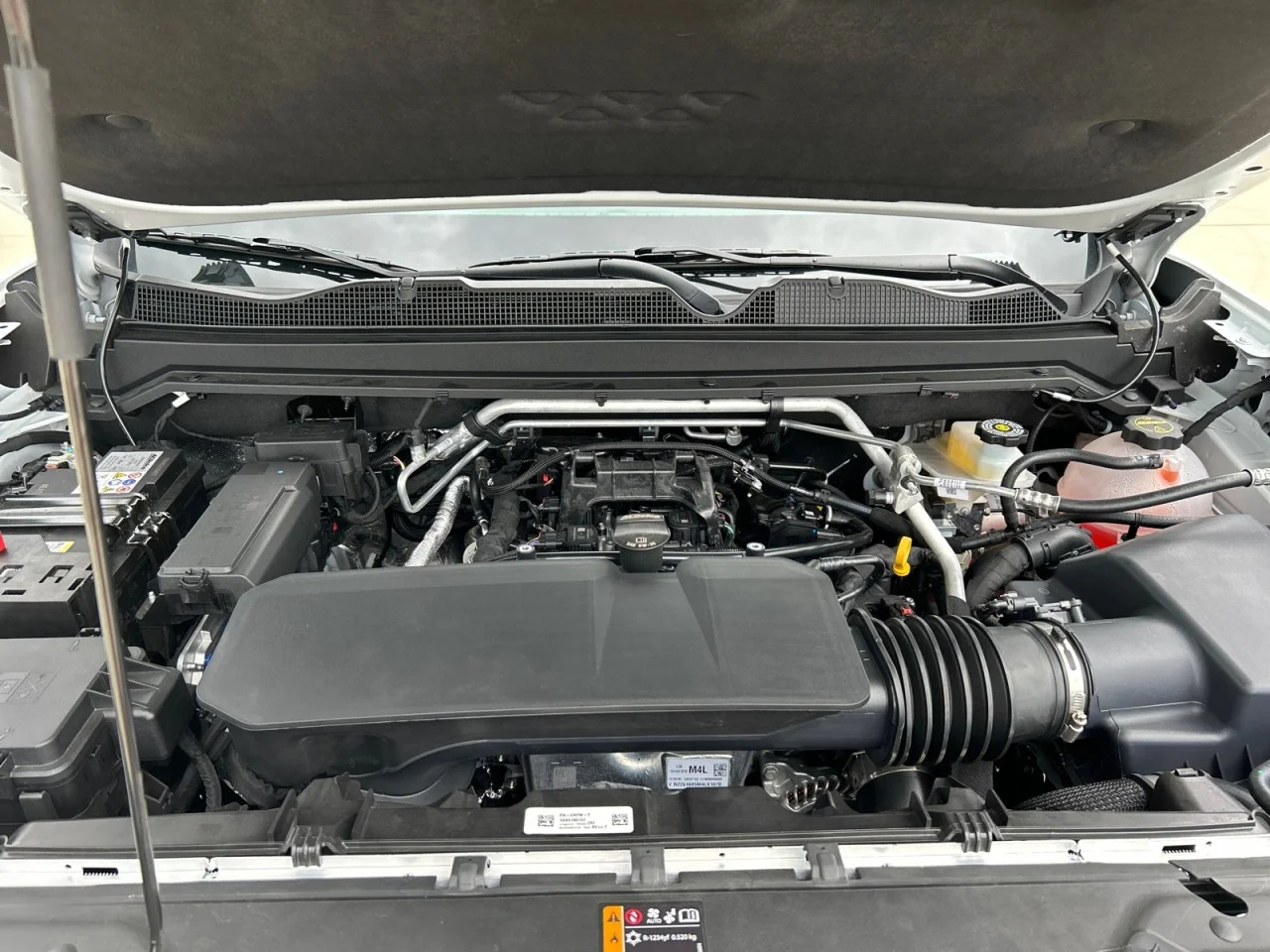 New 2026 Summit White GMC Elevation image 8