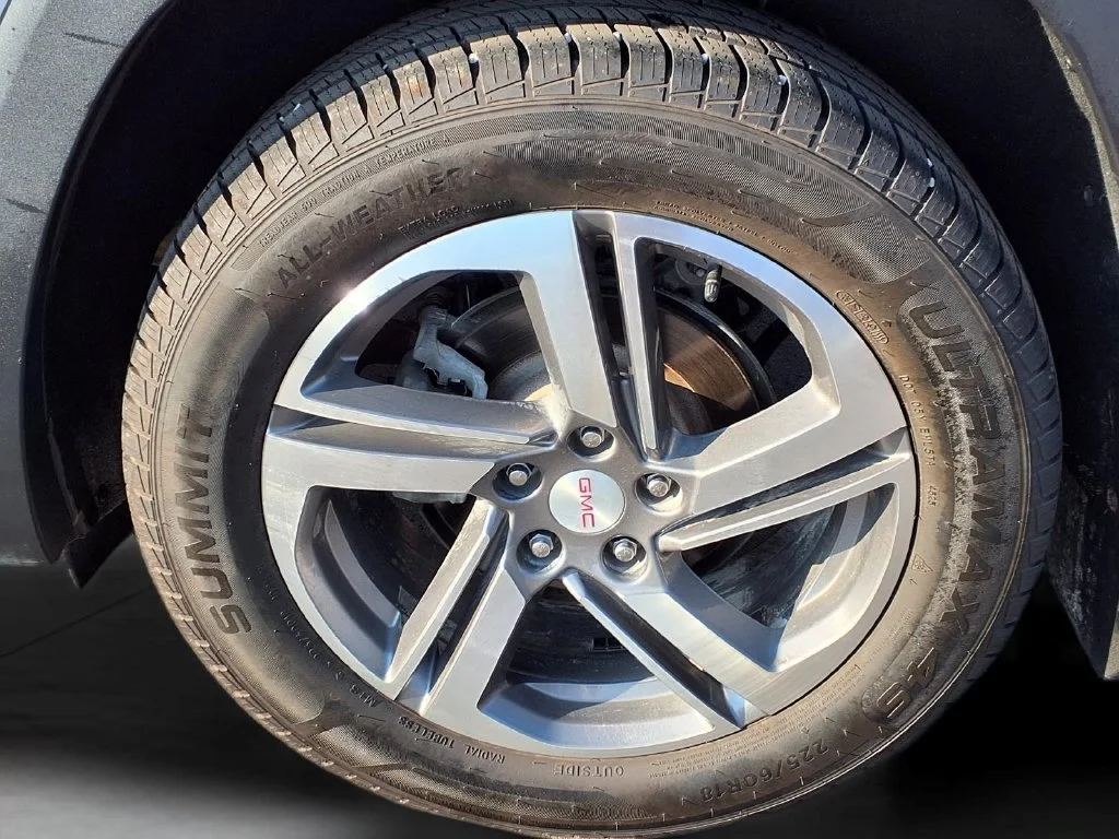 Used 2020 White GMC SLT image 7